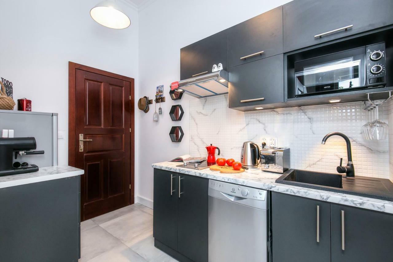 Berg Apartament Red Obok Starego Miasta Danzig Exterior foto